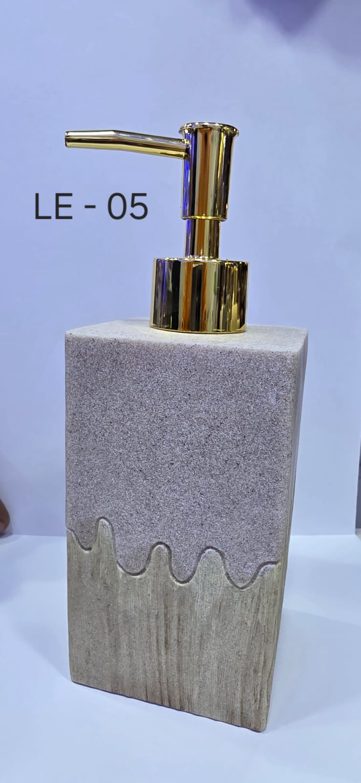 PREMIUM LIQUID DISPENSER